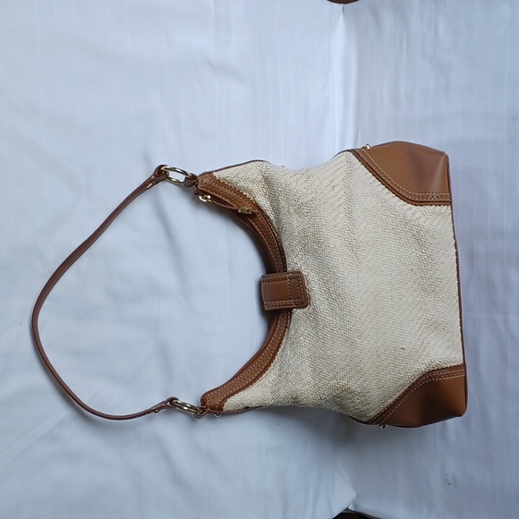 Chaps Rafia & Faux Leather Shoulder Bag - Picture 3 of 16